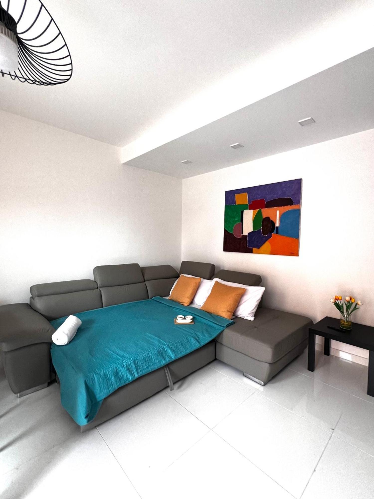 Roma Airport Sky Apartments Fiumicino Buitenkant foto